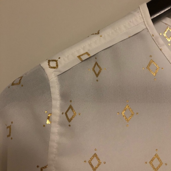 H&M White & Gold Blouse | Casual | Button Up - Picture 3 of 4